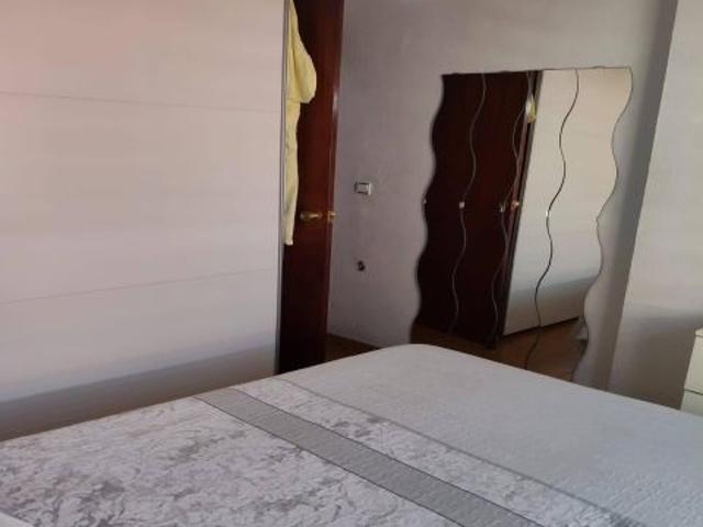 Venta piso junto Carlos de Haya