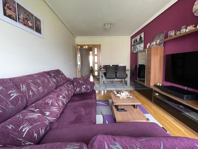 VENTA PISO ZONA LA ROSALEDA EN PONFERRADA