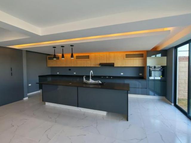 VENTA PRECIOSA RESIDENCIA EN PARQUE SANTIAGO, LOMAS DE ANGELOPOLIS PUEBLA