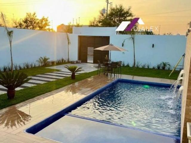 VENTA Quinta de 376 M2 en FRACC. LOS PORTALES en Col. Portal del Norte / Portal Dorado en ZUAZUA