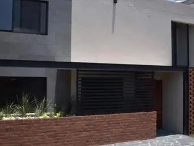 Venta / Renta Casa En Álamos 3era. 2