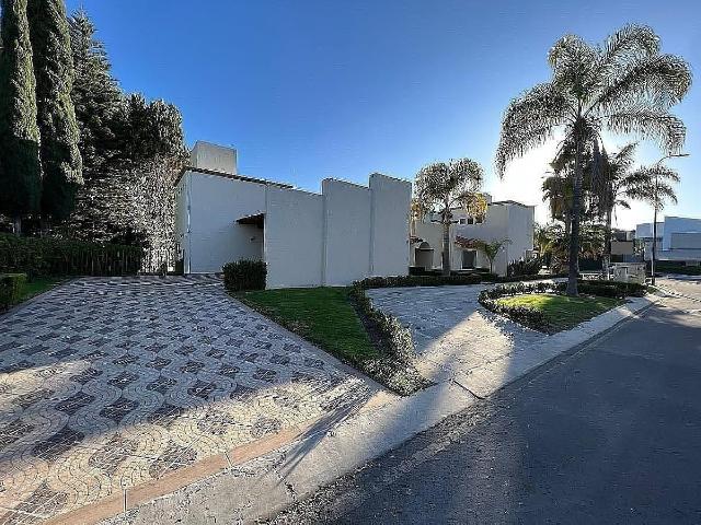 venta / renta de residencia en el campanario