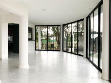 VENTA RESIDENCIA DE LUJO EN EL PORVENIR 4R 3B 2MB TERRAZA Y JARDIN ESTACIONAMIENTO TECH SALIDA QRO