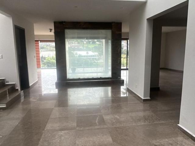 VENTA/RENTA DE CASA EN BOSQUE REAL HUIXQUILUCAN FRENTE A CENTRAL PARK