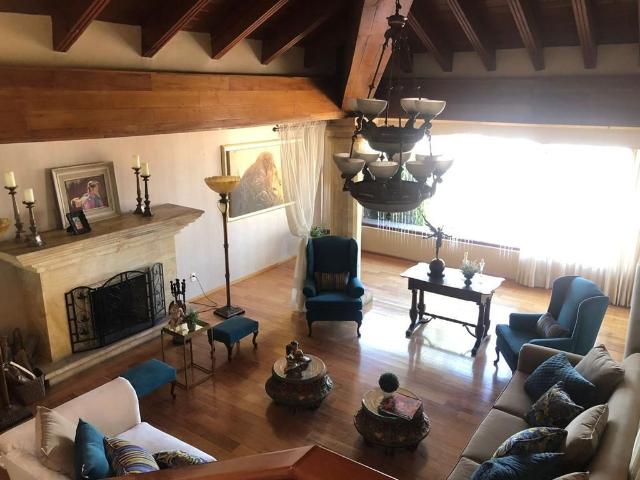 VENTA/RENTA DE CASA EN LOMA DORADA. 3