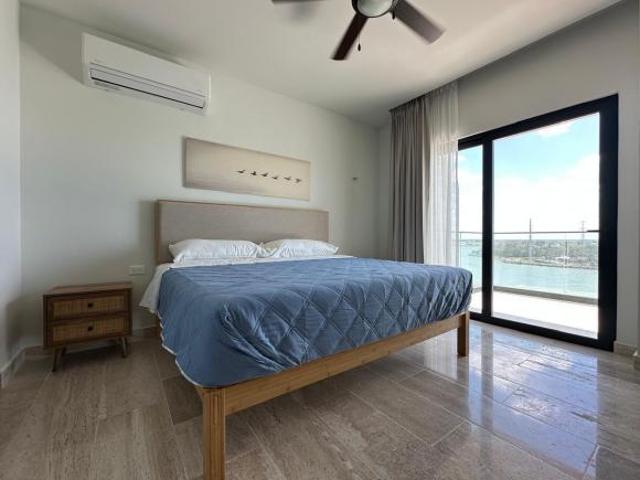 Venta/Renta Departamento amueblado en Torre Sotavento en Yucalpetén 4 Recámaras 4