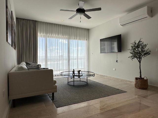 Venta/Renta Departamento amueblado en Torre Sotavento en Yucalpetén 4 Recámaras