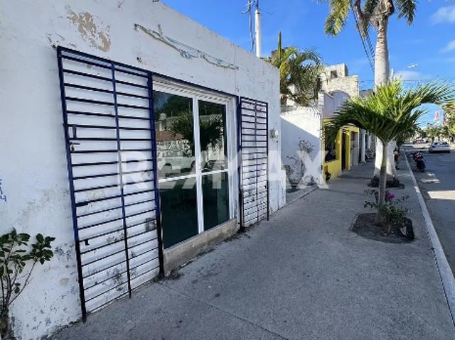 Venta/Renta Local Comercial 196m2 en calle Principal en Centro de Progreso, Yuc
