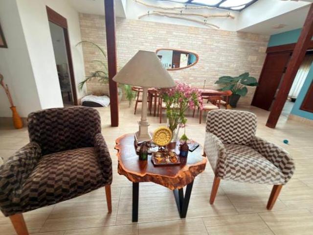 VENTARESIDENCIAL UN PISO DE CASA EN EL CARMEN