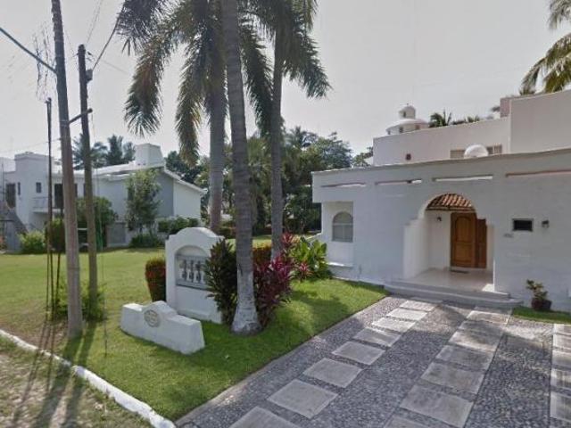 VENTAS DE CASA EN Calle Camarón 12 Colonia Club Santiago Municipio Manzanillo C.P.28868Colima