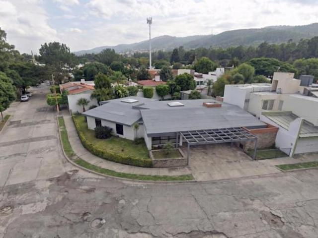VENTAS DE CASA EN COLONIA MANCION DE LOS REAL CIUDAD GUZMAN JALISCO