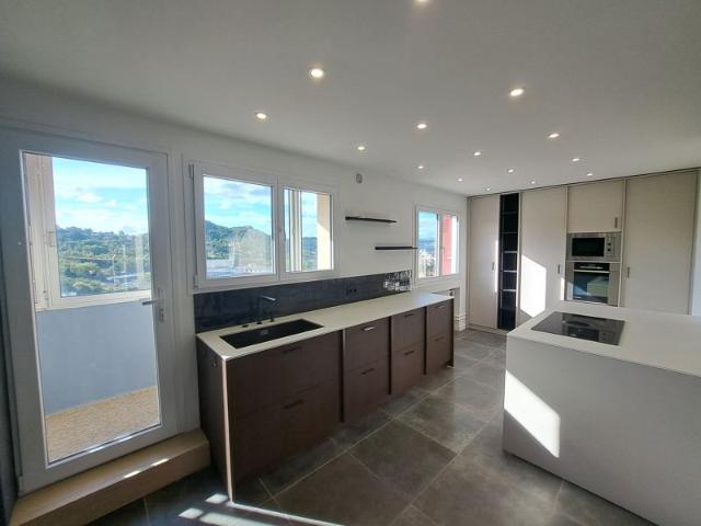 Vente T3 81 m² à Saint Étienne 114 750 ¤