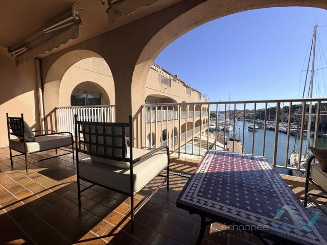 Vente T2 Hyeres Terrasse Parking Hyeres Port Vue Mer 30m² Hyères