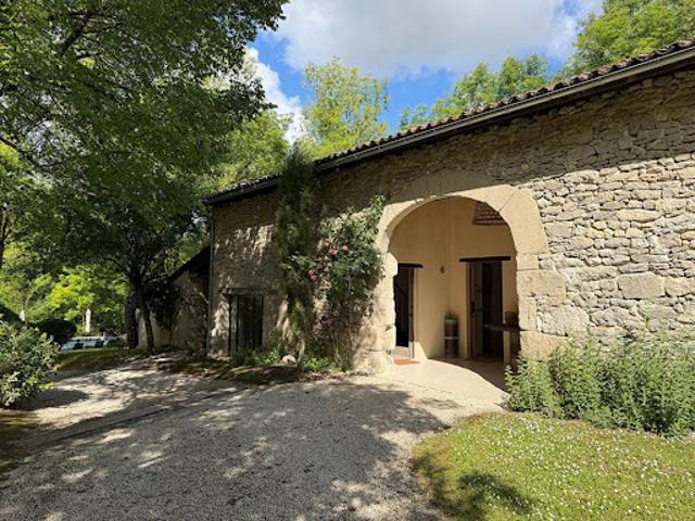 Vente Propriété 18 pièces 924 m2 Saint Etienne de Villeréal