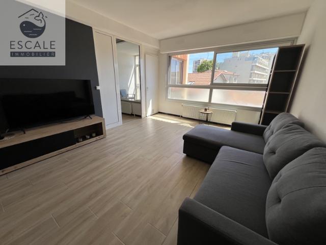 VENTE TYPE 2 + CAVE QUARTIER MÉDITERRANÉE A MONTPELLIER CENT