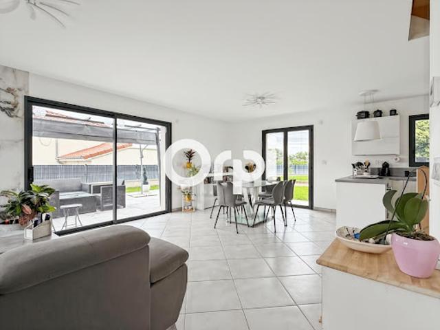 Vente Villa 4 pièces 89 m2 Chazelles sur Lyon