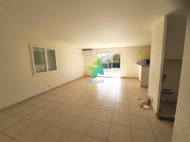 Vente Villa 4 pièces 89 m2 Sallèles d'Aude