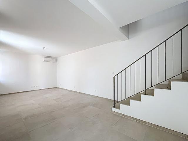 Vente Villa 4 pièces 93.25 m2 Nimes