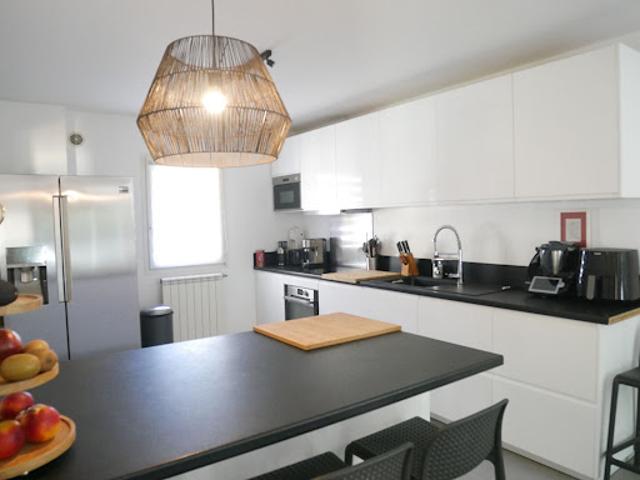 Vente Villa 4 pièces 93 m2 Venelles