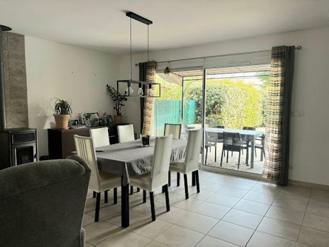 Vente Villa 4 pièces 100 m2 Vic le Fesq
