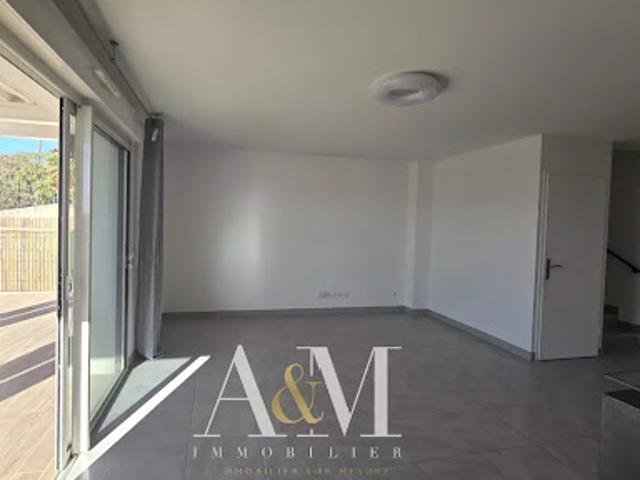 Vente Villa 4 pièces 101.69 m2 Saint Clément de Rivière
