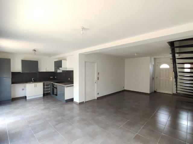 Vente Villa 4 pièces 101 m2 Bages