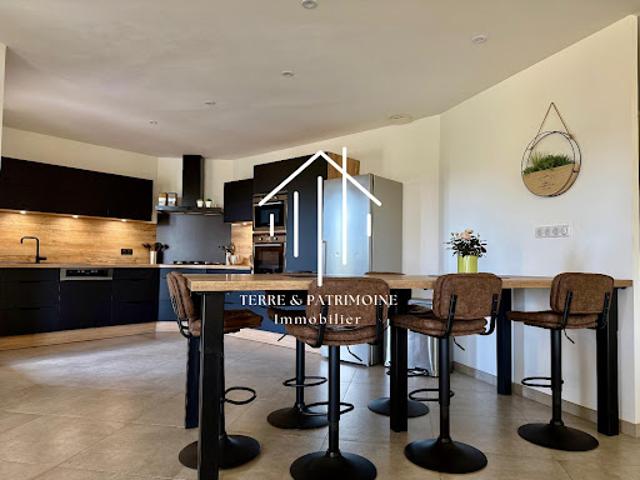Vente Villa 4 pièces 120 m2 Vinezac