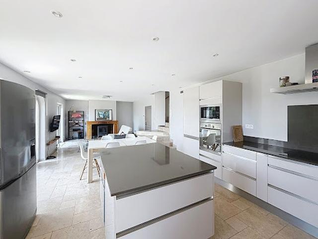 Vente Villa 4 pièces 135 m2 Châteauneuf Grasse