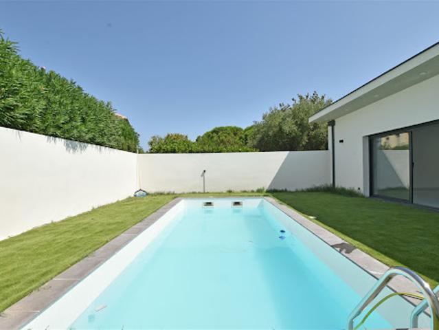 Vente Villa 4 pièces 142 m2 Garons