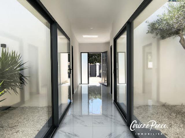 Vente Villa 4 pièces 142 m2 Garons