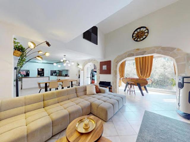 Vente Villa 4 pièces 143 m2 Castagniers