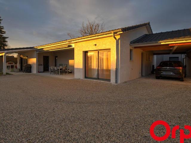 Vente Villa 4 pièces 150 m2 Saint Maurice de Gourdans