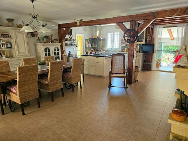 Vente Villa 4 pièces 150 m2 Peypin