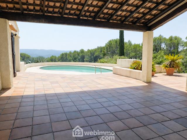 Vente Villa 4 pièces 152 m2 Entrecasteaux