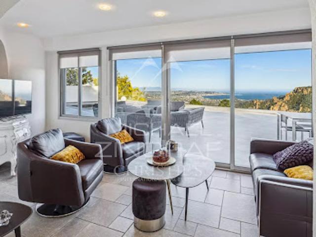 Vente Villa 4 pièces 161.68 m2 Mandelieu la Napoule
