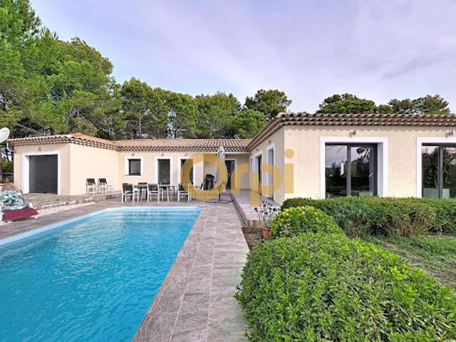 Vente Villa 4 pièces 208 m2 Bagnols en Forêt