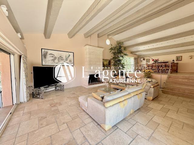 Vente Villa 4 pièces 230 m2 Colomars