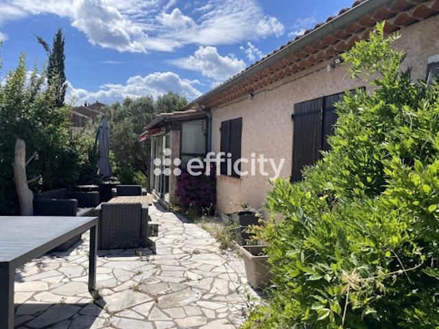 Vente Villa 5 pièces 87 m2 Roquebrune sur Argens