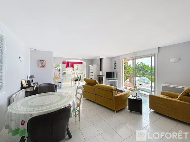 Vente Villa 5 pièces 98 m2 Causses et Veyran