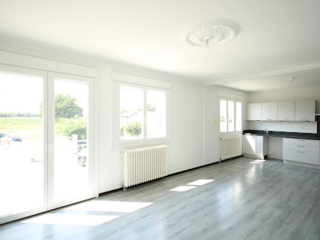 Vente Villa 5 pièces 103 m2 Villeneuve du Paréage