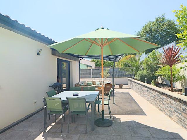Vente Villa 5 pièces 110 m2 Adissan