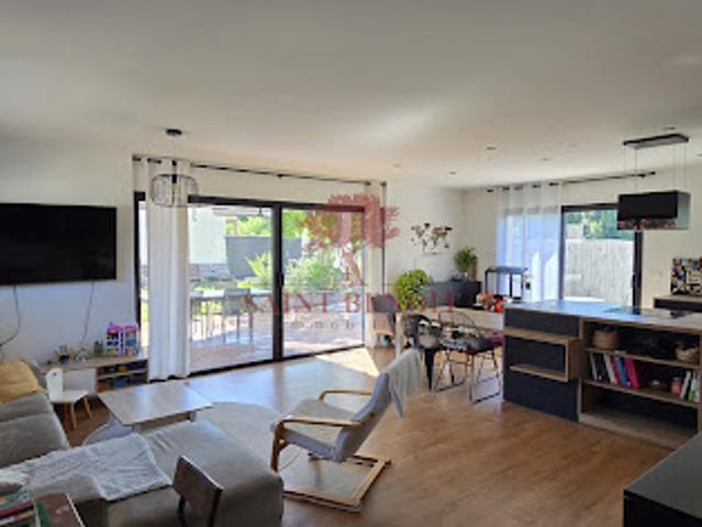 Vente Villa 5 pièces 110 m2 Saint Drézéry