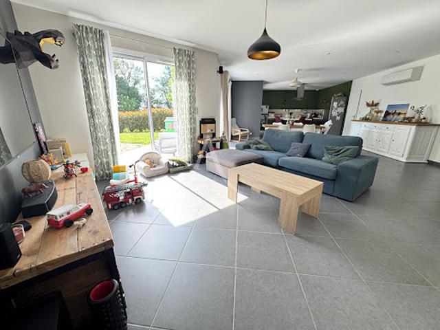 Vente Villa 5 pièces 118.84 m2 Lévignac
