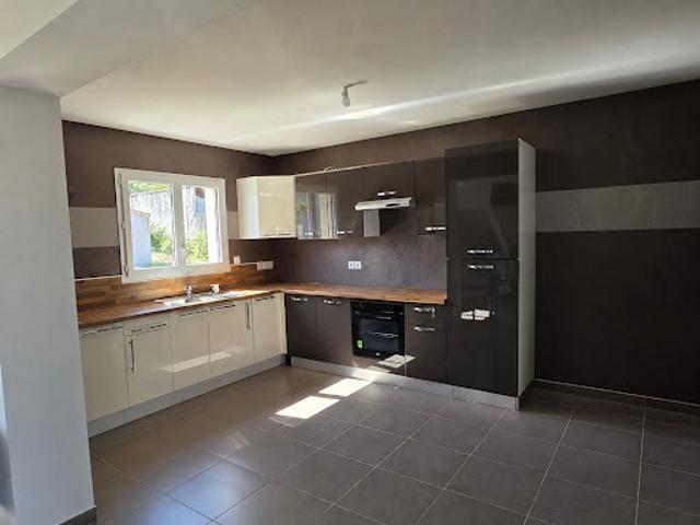 Vente Villa 5 pièces 119 m2 Pradons