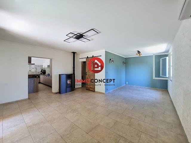 Vente Villa 5 pièces 120.4 m2 Roquemaure