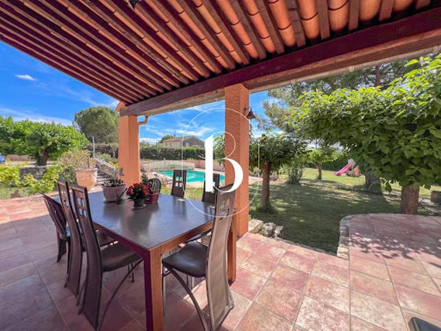 Vente Villa 5 pièces 120 m2 Barjac