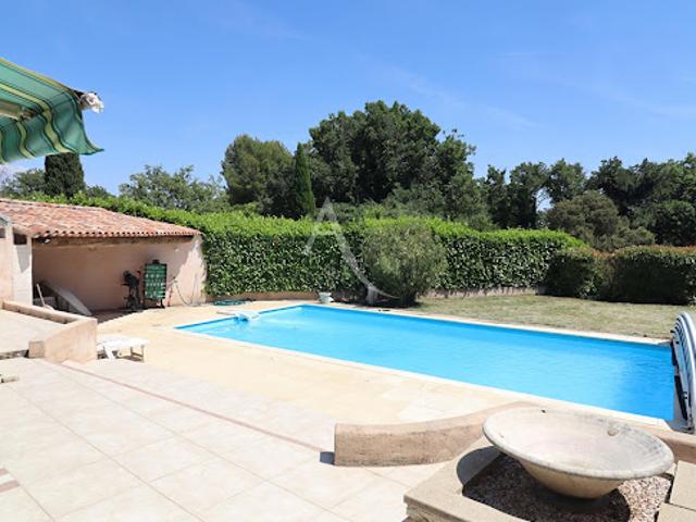 Vente Villa 5 pièces 121.73 m2 Sainte Tulle