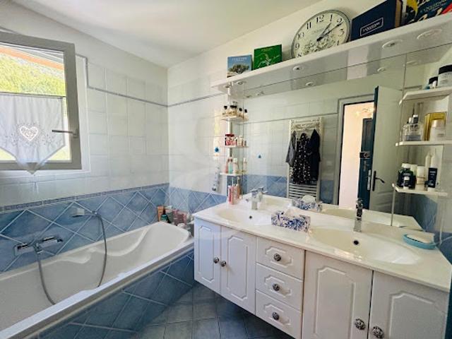 Vente Villa 5 pièces 121 m2 Montbrun les Bains