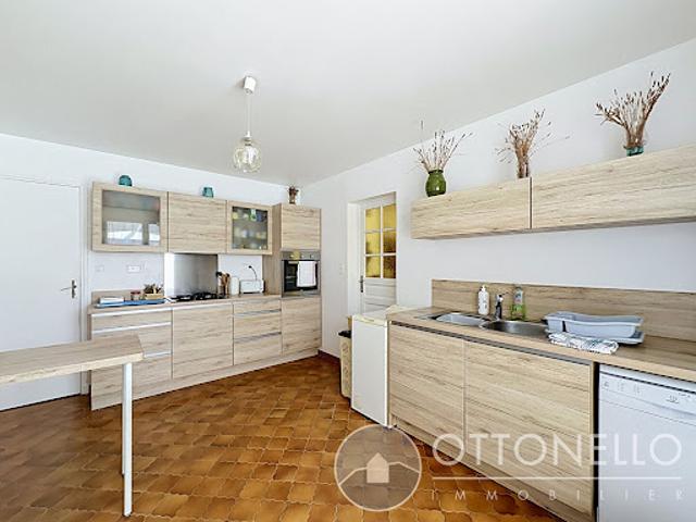 Vente Villa 5 pièces 122.84 m2 Roquebrune sur Argens