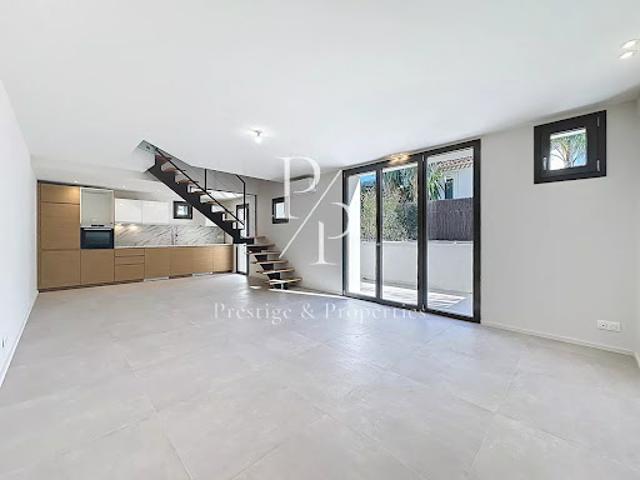 Vente Villa 5 pièces 122 m2 Antibes